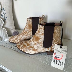 MYRA Cowhide Boots in Brown and White size 7 NWT